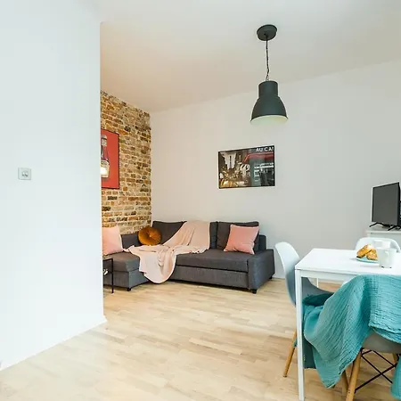 Shortstaypoland Joteyki Apartmán *